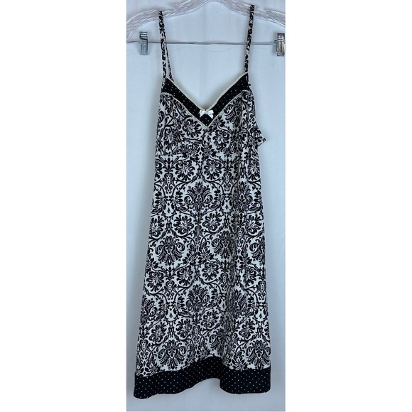 Gilligan & O’Malley Slip- Size Medium - Picture 1 of 12